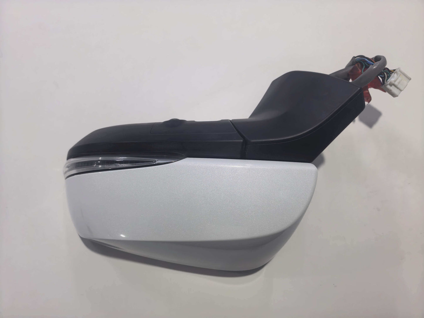 2024 Toyota Sienna L MIRROR