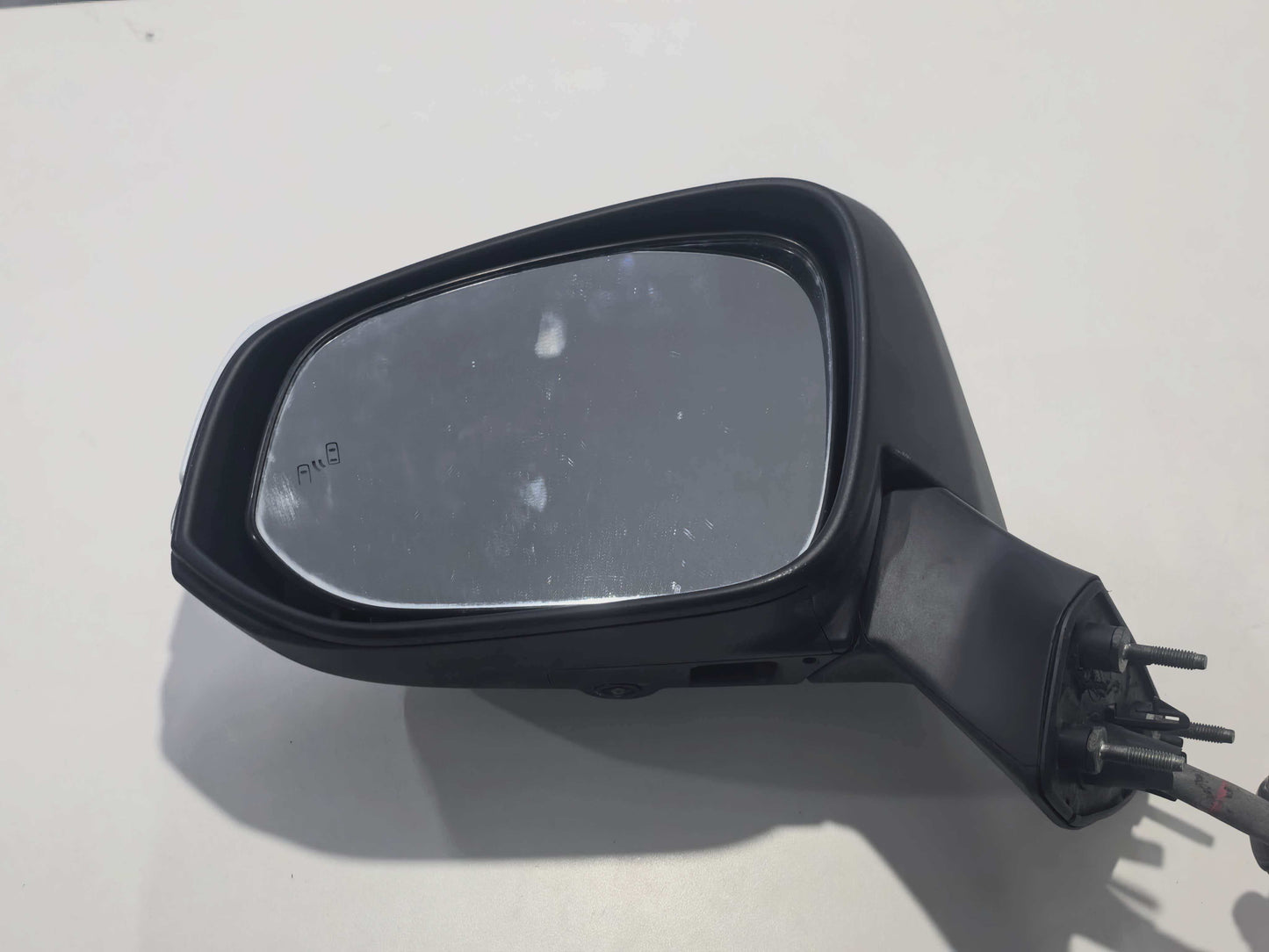 2024 Toyota Sienna L MIRROR