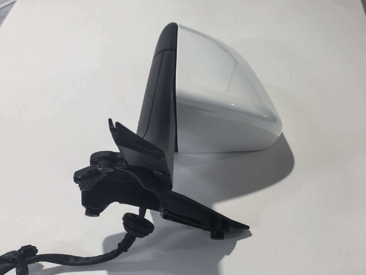 TESLA MODEL Y R MIRROR