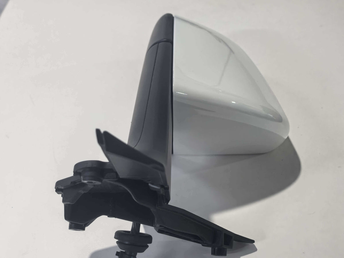 TESLA MODEL Y R MIRROR