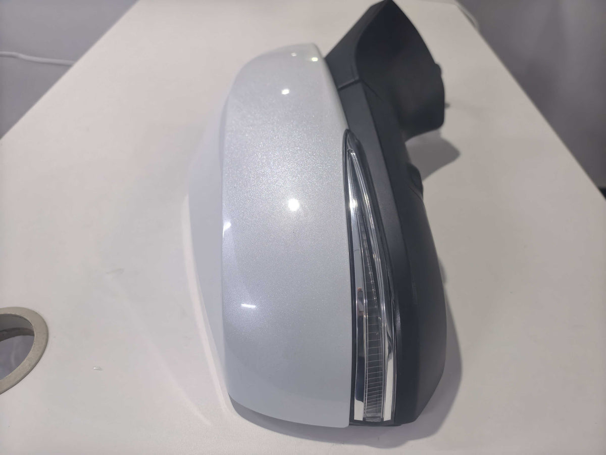 2024 Toyota Sienna R MIRROR