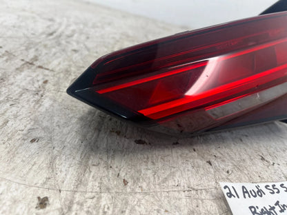 AUDI SPORT S5 RIGHT REAR INNER LED TAILLIGHT 8W6945094AB
